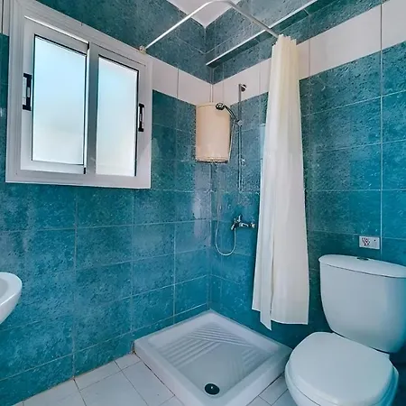 Villa Summer Breeze - Cheerful 2 Bedroom With Pool *