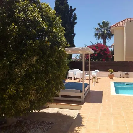 Summer Breeze - Cheerful 2 Bedroom With Pool Ayia Napa