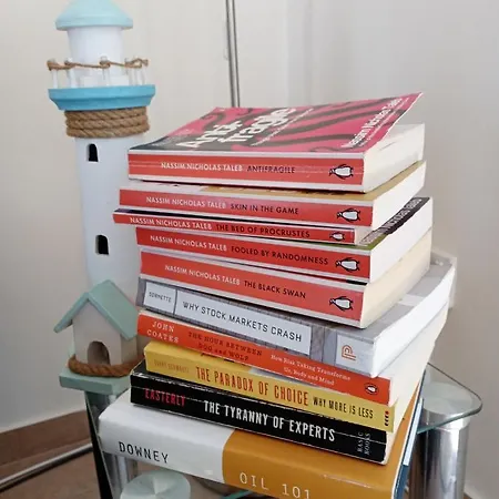 Villa Summer Breeze - Cheerful 2 Bedroom With Pool